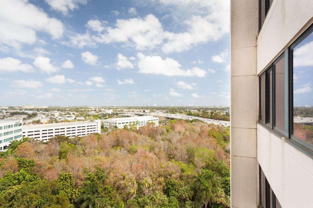 Fort Lauderdale Marriott North Hotel Exterior photo